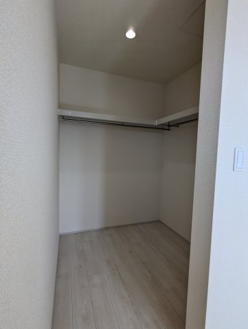大洗町五反田　3期の収納|ウォークインクローゼットで収納スペースが充実しています！！