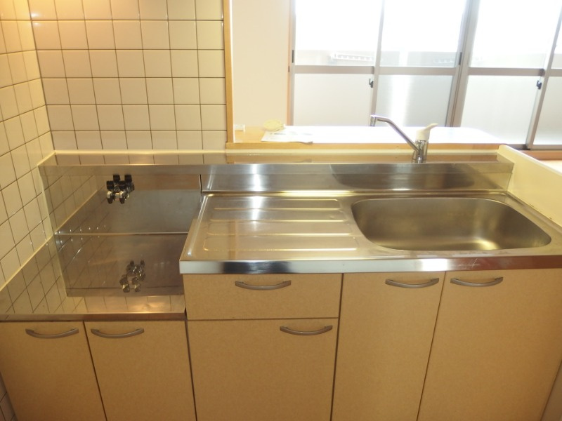 フルール・ド・スリジェのキッチン