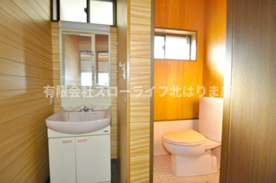 【トイレ】 | 西脇市中畑町 | 離れ2階のお手洗い、洗面