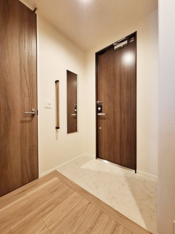 Ｙ’ｓ　Ｆ　Ｒｅｓｉｄｅｎｃｅ　Ⅱの玄関