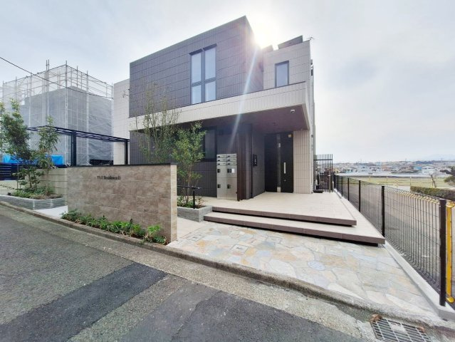 Ｙ’ｓ　Ｆ　Ｒｅｓｉｄｅｎｃｅ　Ⅱのエントランス