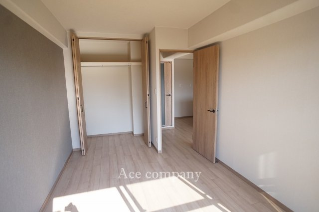 【寝室】の画像