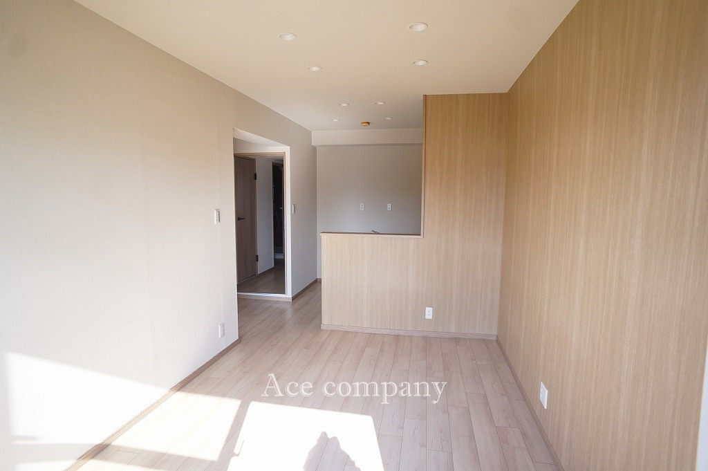 【居間・リビング】の画像