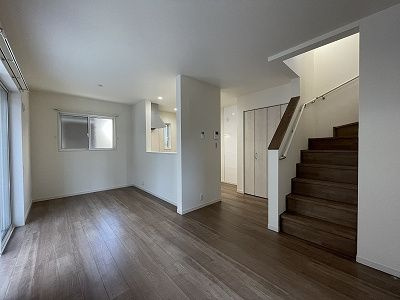 【居間・リビング】 | 小川町１丁目戸建賃貸住宅