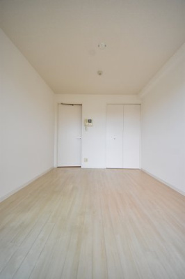 【洋室】 | ドミール春日野道N