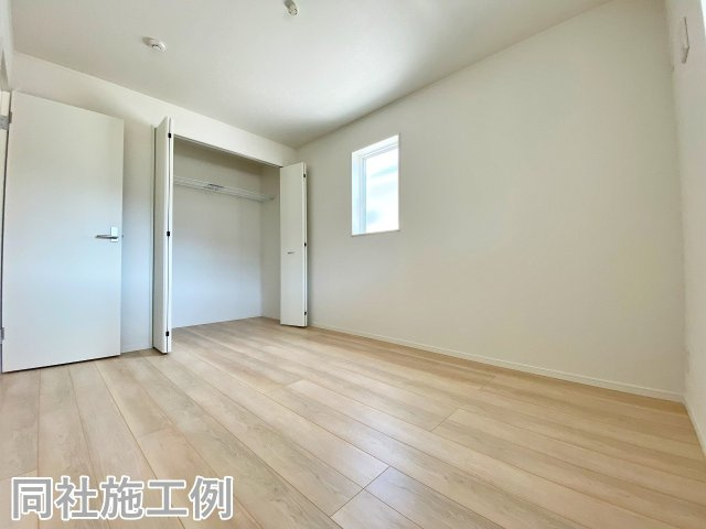 新築戸建　クレイドルガーデン曽我部町寺長縄手の洋室|同社施工例