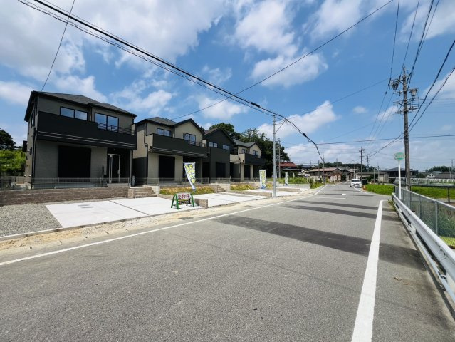 大府市米田町4丁目55『仲介手数料無料』新築一戸建て・建売の前面道路含む現地写真
