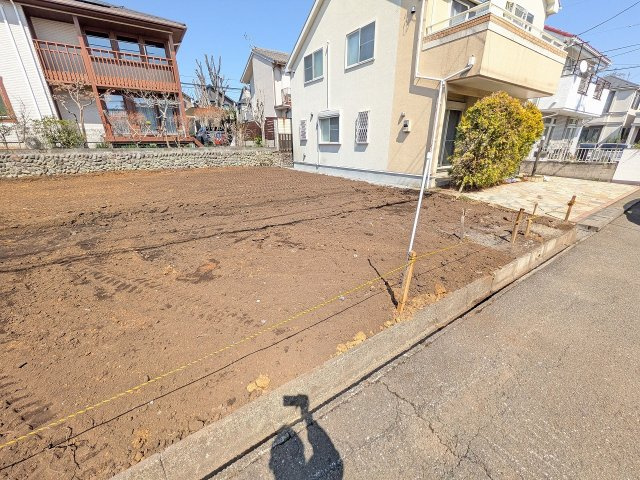 八王子市　富士見町　新築一戸建て　９期の外観|～京王八王子駅徒歩22分　騎亜八王子駅徒歩17分　太陽光パネル付き・並列3台駐車可能～