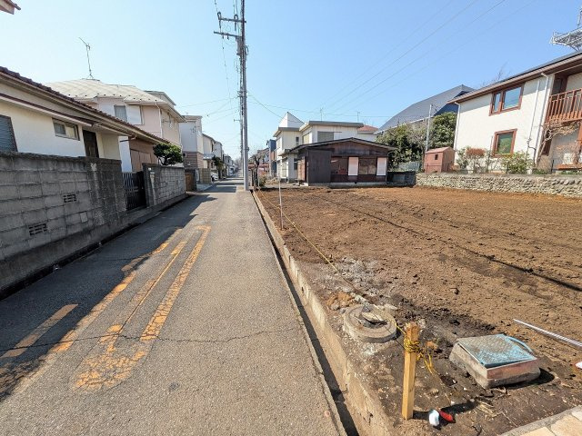 八王子市　富士見町　新築一戸建て　９期の前面道路含む現地写真|～南4ｍ公道に面しています～