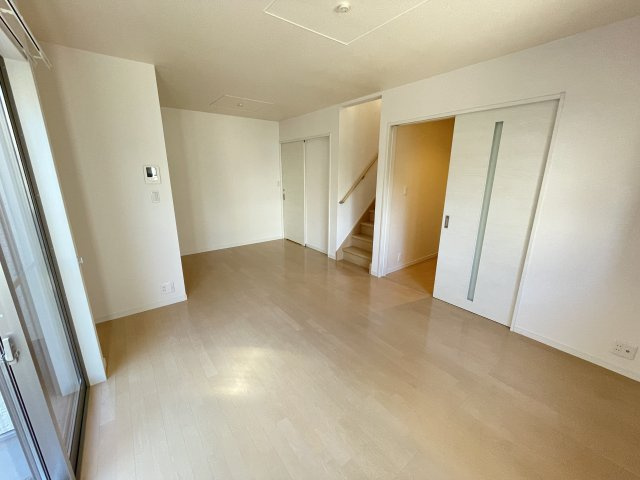 常滑市原松町２ＫＯＤＡＴＥＸⅣの居間・リビング|写真はイメージです。色仕様は現況優先になります。