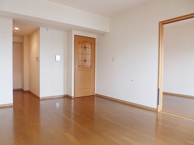 フェイムイッサの居間・リビング|リビングです。