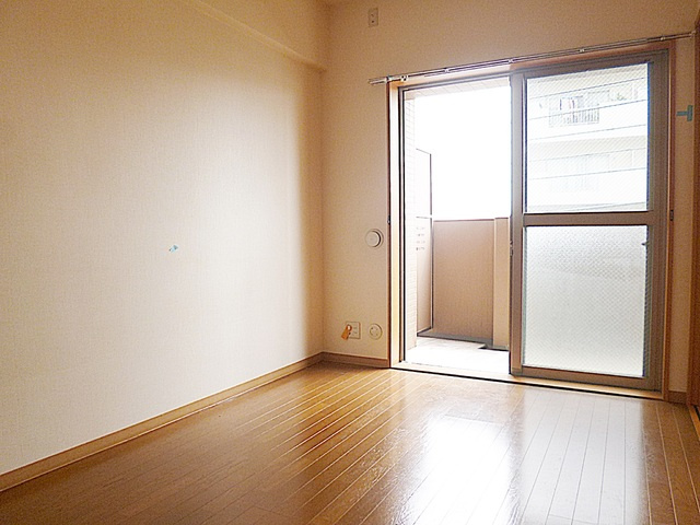 フェイムイッサの洋室|洋室です。