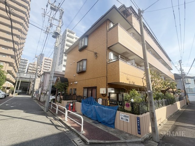 ドミール板橋本町の外観