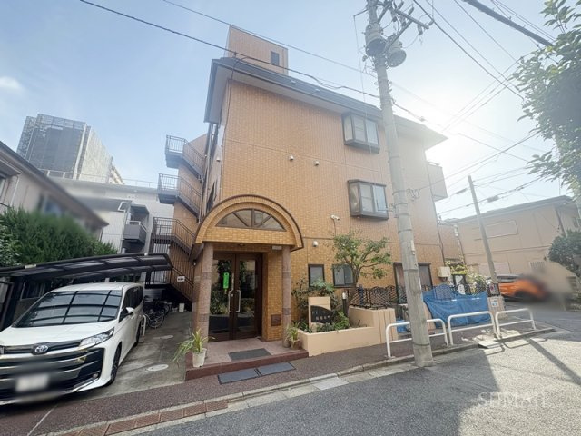 ドミール板橋本町の外観|外観は落ち着いています