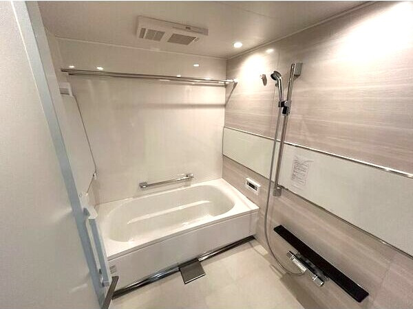 サンメゾン千種公園東の浴室