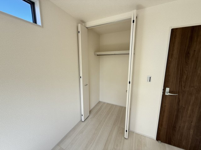 リーブルガーデンＳ高崎金古町第５　4号棟（平屋）の収納|２階洋室２収納です