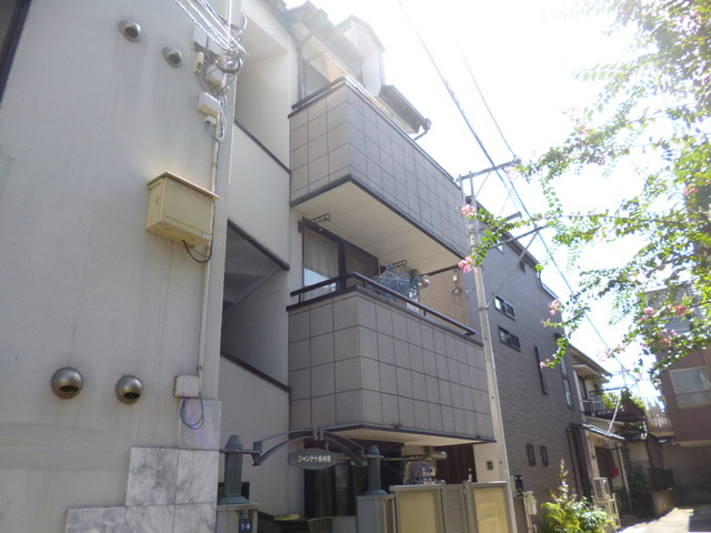 シャンテ十条仲原のエントランス|明るい雰囲気のマンションです！