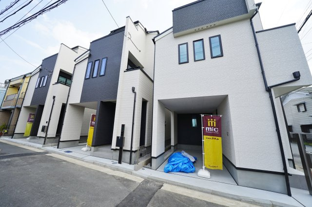 【横浜市西区東久保町26-16全3棟新築戸建て】★仲介手数料無料★（富士見台小学校・岩井原中学校）