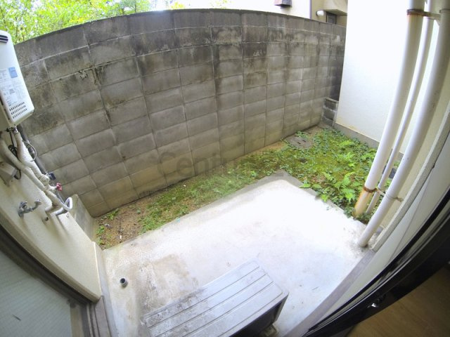 【庭】 | ユーコート甲東園