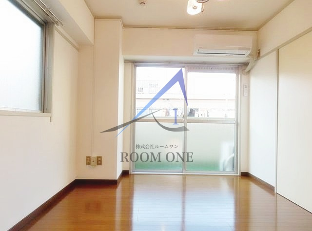 セレンティ弥生の居間・リビング|洋室のお部屋です。