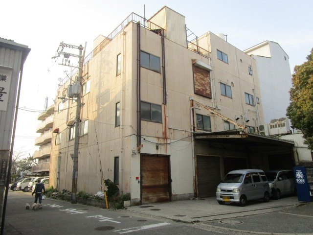 堺市堺区高砂町１丁の工場の外観