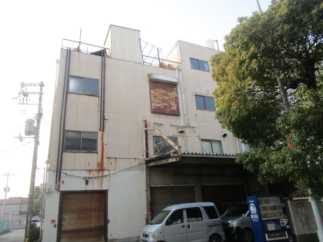 堺市堺区高砂町１丁の工場の外観