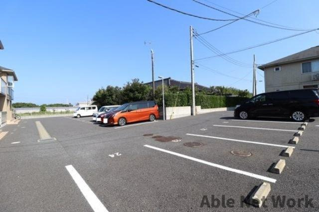 ロイヤルスクエア Fの駐車場|駐車場