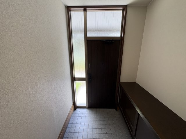 【玄関】 | 藤原台南町5丁目戸建て | 藤原台南町戸建て(Good Home)