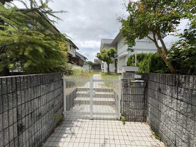 【玄関】 | 藤原台南町5丁目戸建て | 藤原台南町戸建て(Good Home)