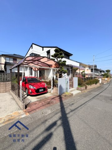 基山町けやき台２丁目　戸建ての前面道路含む現地写真