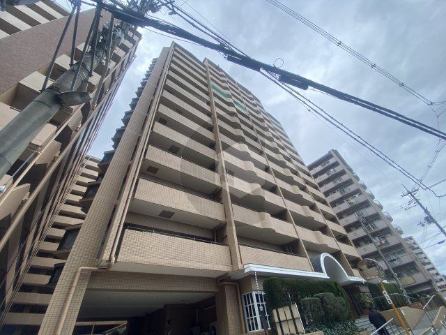 朝日プラザキャストラン東大阪の外観