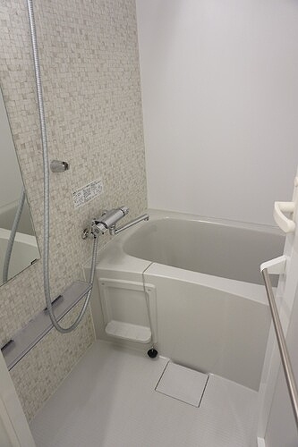 フレシア中目黒の浴室|浴室　※2021年3月撮影