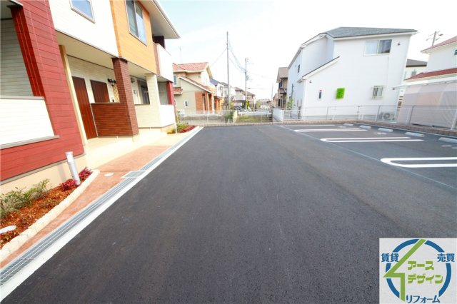 コンコルド　ラ　ファイエットⅡの駐車場