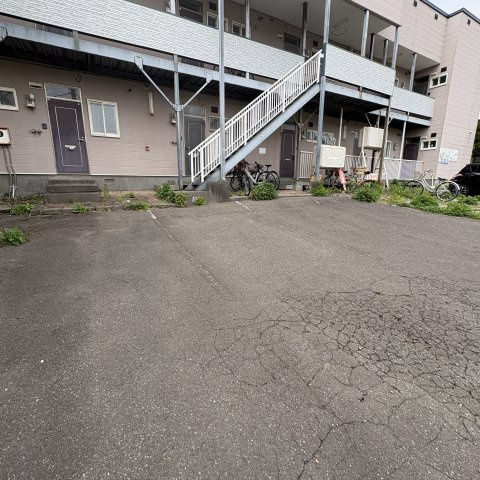 学）大昭グリーンヒル５の駐車場