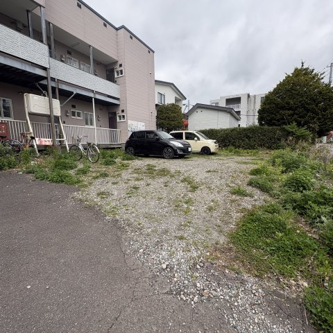 学）大昭グリーンヒル５の駐車場