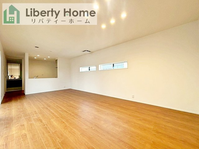 つくばみらい市紫峰ヶ丘4丁目　新築戸建の居間・リビング