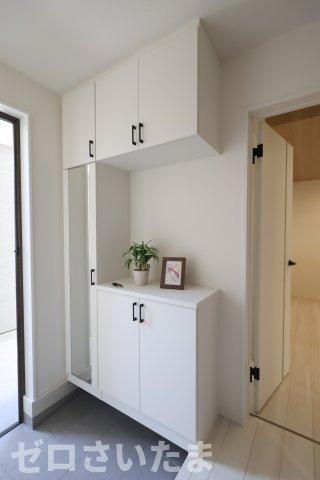 《仲介手数料無料》緑区松木３丁目13-3新築一戸建てリナージュの玄関