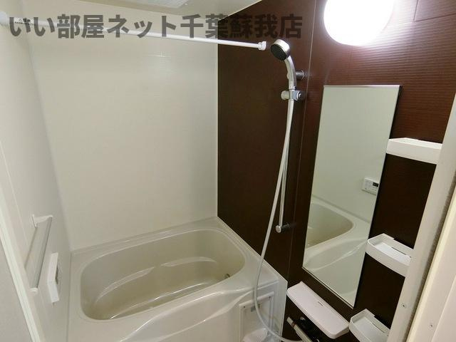 サンモール　わかばの浴室|アクセントパネルがおしゃれなバスルーム♪