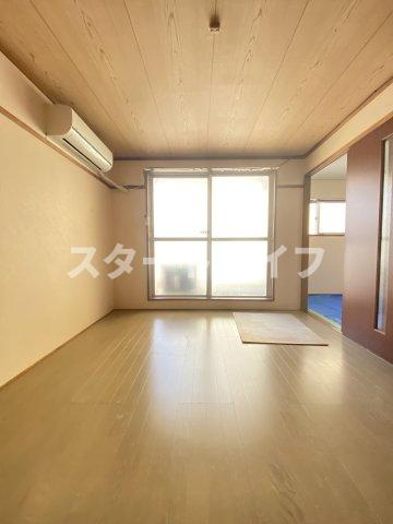 大阪市淀川区西中島６丁目の賃貸マンションの寝室