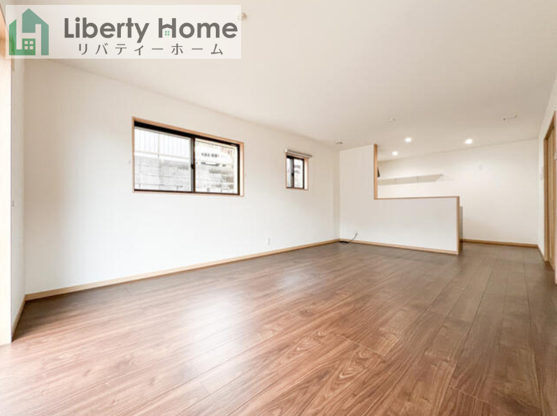 日立市小木津町　中古戸建の居間・リビング