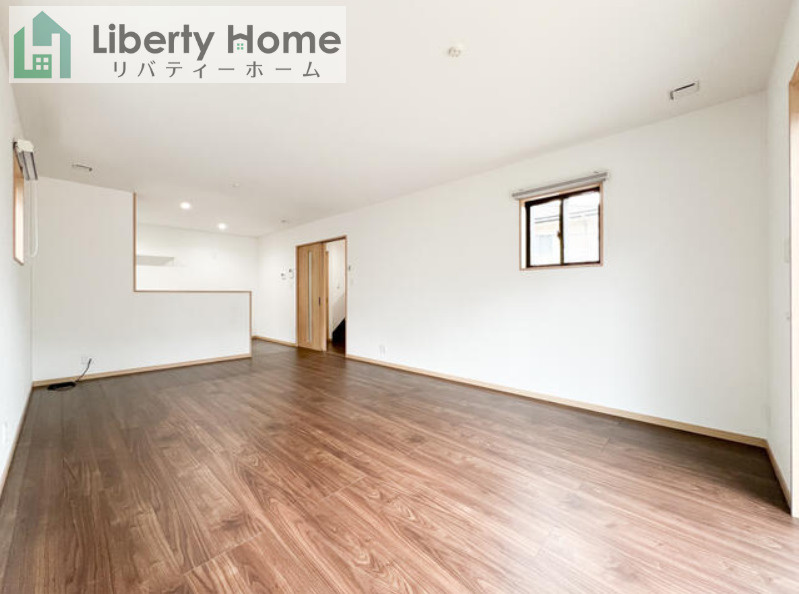 日立市小木津町　中古戸建の居間・リビング