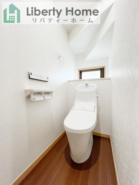 日立市小木津町　中古戸建のトイレ