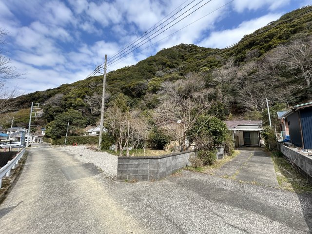 下田市　河内の前面道路含む現地写真