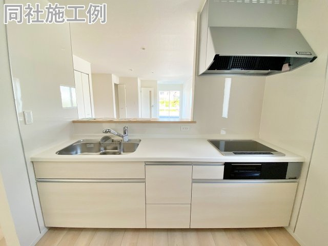 新築戸建　クレイドルガーデン曽我部町寺長縄手のキッチン|同社施工例