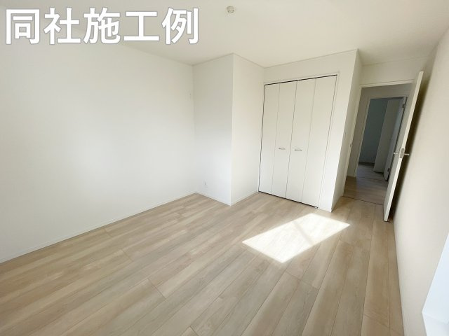 新築戸建　クレイドルガーデン曽我部町寺長縄手の洋室|同社施工例