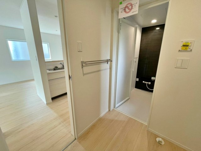 新築戸建　クレイドルガーデン曽我部町寺長縄手の洋室|同社施工例