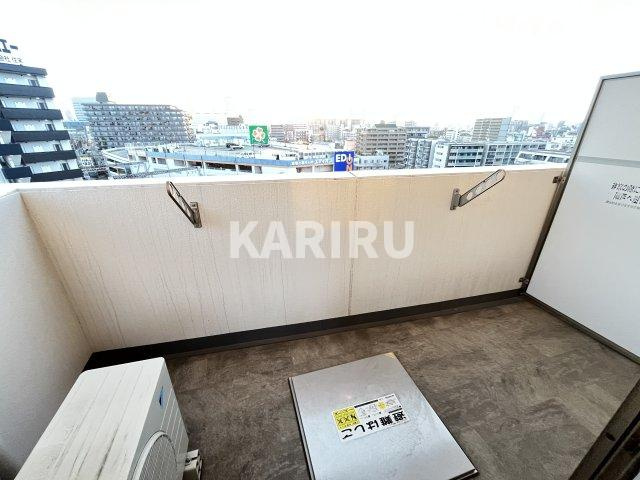 セレニテ京橋クレアのバルコニー