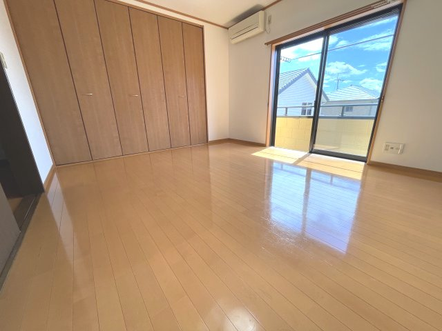 【寝室】 | 開放的な寝室です