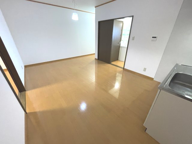 【居間・リビング】 | こちらのリビングで趣味の時間をお楽しみください