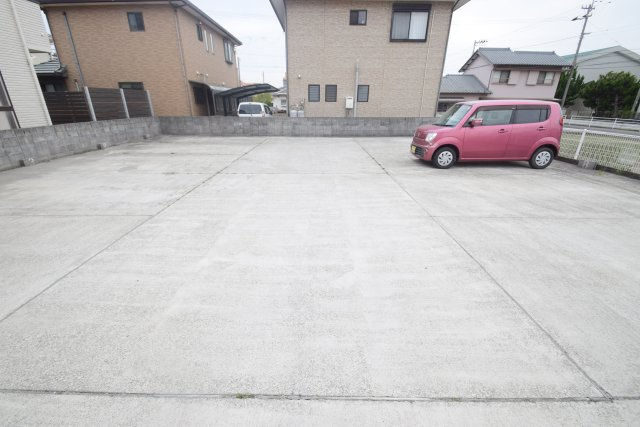 【駐車場】 | 駐車スペースもあります